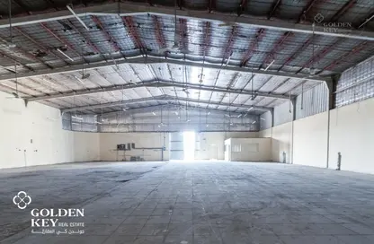 Warehouse - Studio - 2 Bathrooms for rent in Industrial Area 1 - Industrial Area - Doha