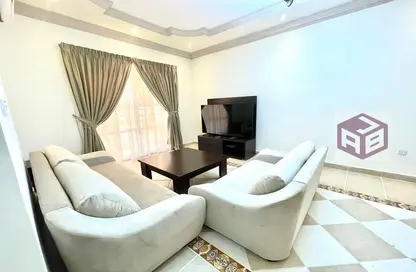 Apartment - 2 Bedrooms - 2 Bathrooms for rent in Thabit Bin Zaid Street - Al Mansoura - Doha