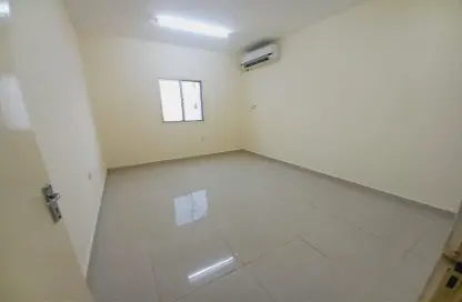 Apartment - 3 Bedrooms - 2 Bathrooms for rent in Fereej Abdul Aziz - Doha