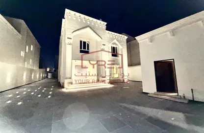 Villa - 7 Bedrooms for sale in Umm Al Seneem Street - Ain Khaled - Doha