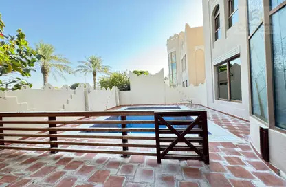 Villa - 5 Bedrooms - 6 Bathrooms for rent in North Gate - West Bay Lagoon - Doha