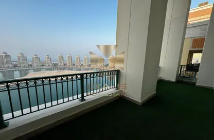 Duplex - 4 Bedrooms - 6 Bathrooms for rent in Viva West - Viva Bahriyah - The Pearl Island - Doha