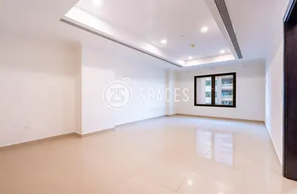 Apartment - 1 Bedroom - 2 Bathrooms for sale in East Porto Drive - Porto Arabia - The Pearl Island - Doha