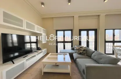 Apartment - 1 Bedroom - 2 Bathrooms for rent in Carnaval - Qanat Quartier - The Pearl Island - Doha