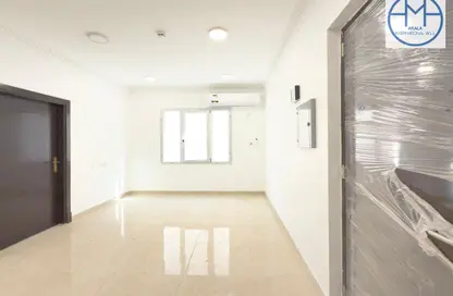 Apartment - 2 Bedrooms - 2 Bathrooms for rent in Al Nasr Street - Al Nasr - Doha