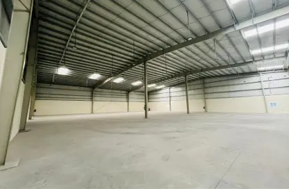 Warehouse - Studio - 2 Bathrooms for rent in Industrial Area 1 - Industrial Area - Doha