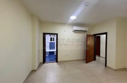 Apartment - 2 Bedrooms - 2 Bathrooms for rent in New Doha - Doha