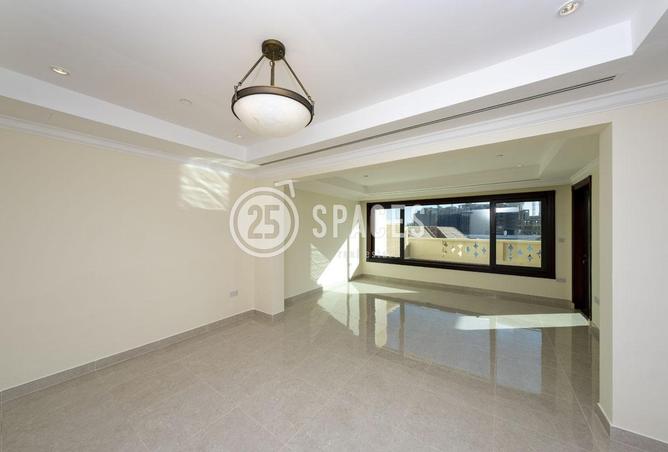 Townhouse - 1 Bedroom - 2 Bathrooms for rent in Porto Arabia Townhouses - Porto Arabia - The Pearl Island - Doha