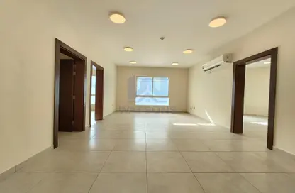 Apartment - 3 Bedrooms - 3 Bathrooms for rent in Al Mansoura - Al Mansoura - Doha