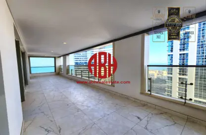 Apartment - 3 Bedrooms - 5 Bathrooms for rent in Al Reem Tower - West Bay - West Bay - Doha