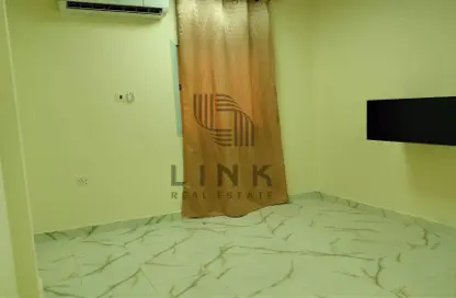 Apartment - 1 Bedroom - 1 Bathroom for rent in Al Jazi Compound - Bin Omran - Fereej Bin Omran - Doha