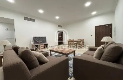 Apartment - 2 Bedrooms - 2 Bathrooms for rent in West Walk - Al Waab - Doha