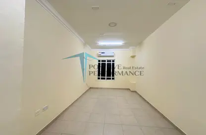 Apartment - 1 Bedroom - 1 Bathroom for rent in Palm Village residence - New Salata - Salata - Doha