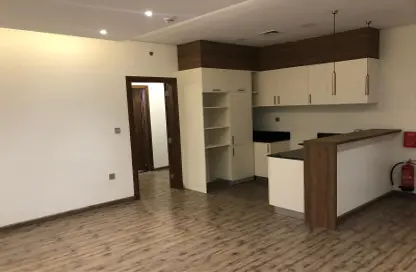 Apartment - 1 Bedroom - 1 Bathroom for rent in Airport Road - Airport Area - Doha