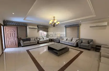 Villa - 5 Bedrooms - 4 Bathrooms for rent in Dareem Street - Al Hilal East - Al Hilal - Doha