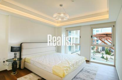 Apartment - 1 Bedroom - 2 Bathrooms for rent in Gewan Island - The Pearl Island - Doha