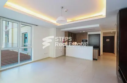 Apartment - Studio - 1 Bathroom for rent in Viva West - Viva Bahriyah - The Pearl Island - Doha