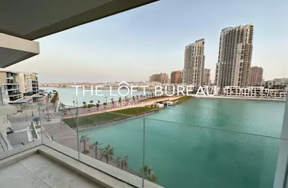 Apartment - 3 Bedrooms - 4 Bathrooms for sale in Gewan Island - The Pearl Island - Doha