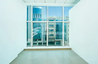 Office Space - Studio - 2 Bathrooms for rent in Muntazah 7 - Al Muntazah - Doha