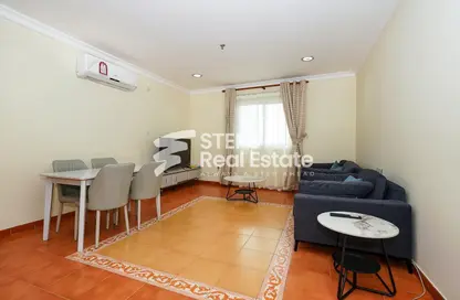 Apartment - 2 Bedrooms - 2 Bathrooms for rent in Al Khayareen Tower - Old Salata - Salata - Doha