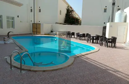 Compound - 5 Bedrooms - 5 Bathrooms for rent in Umm Al Seneem Street - Ain Khaled - Doha