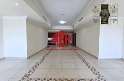 Apartment - 1 Bathroom for rent in Tower 24 - Porto Arabia - The Pearl Island - Doha