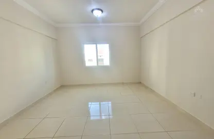 Apartment - 1 Bedroom - 1 Bathroom for rent in Umm Ghuwalina - Umm Ghuwailina - Doha