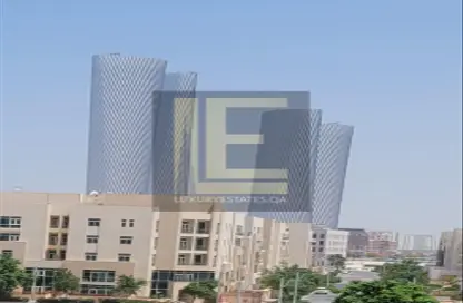 Apartment - 2 Bedrooms - 4 Bathrooms for sale in Fox Hills - Fox Hills - Lusail