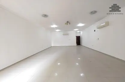 Apartment - 4 Bedrooms - 4 Bathrooms for rent in Al Muntazah Street - Al Muntazah - Doha