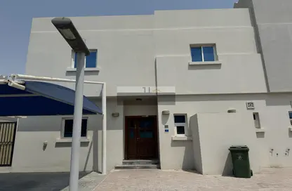 Compound - 4 Bedrooms - 5 Bathrooms for rent in Wadi Al Shaheeniya Street - Ain Khaled - Doha