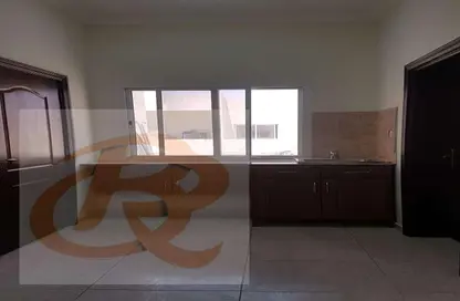 Villa - 1 Bathroom for rent in Ammar Bin Yasser Street - Al Aziziyah - Doha