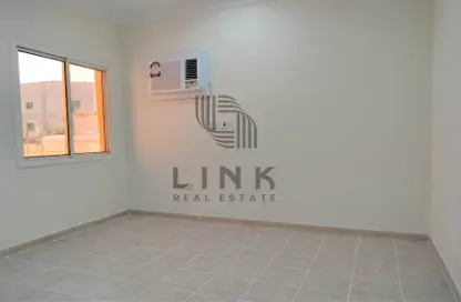 Apartment - 2 Bedrooms - 2 Bathrooms for rent in OqbaBin Nafie Steet - Old Airport Road - Doha