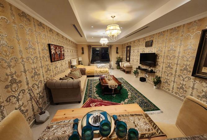 Apartment - 1 Bathroom for rent in Porto Arabia - The Pearl Island - Doha