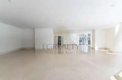 Retail - Studio - 1 Bathroom for rent in Al Salam Tower - Corniche Road - Corniche Road - Doha