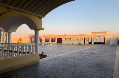 Villa - 5 Bedrooms for rent in Umm Salal Ali - Umm Salal Ali - Doha