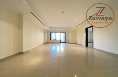 Apartment - 1 Bedroom - 2 Bathrooms for rent in West Porto Drive - Porto Arabia - The Pearl Island - Doha