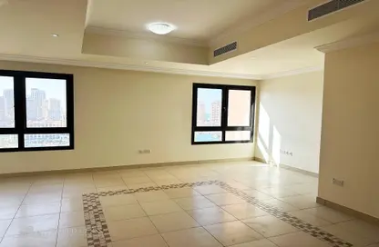 Apartment - 1 Bathroom for rent in West Porto Drive - Porto Arabia - The Pearl Island - Doha