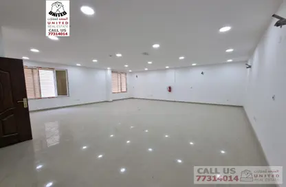 Office Space - Studio - 2 Bathrooms for rent in Salwa Road - Al Aziziyah - Doha