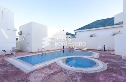 صورة لـ حوض سباحة فيلا - 4 غرف نوم - 4 حمامات للايجار في الروابي - الريان - الدوحة ، صورة رقم 1