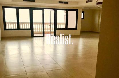 Apartment - 3 Bedrooms - 4 Bathrooms for rent in Porto Arabia - The Pearl Island - Doha