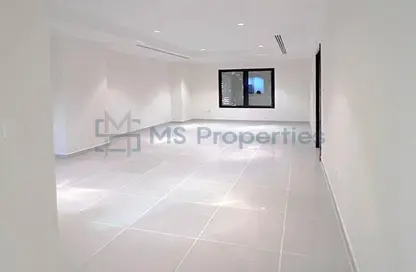 Apartment - 1 Bedroom - 2 Bathrooms for sale in West Porto Drive - Porto Arabia - The Pearl Island - Doha