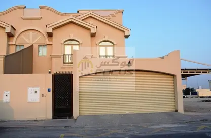 Villa - 5 Bedrooms - 5 Bathrooms for rent in Al Thumama - Al Thumama - Doha