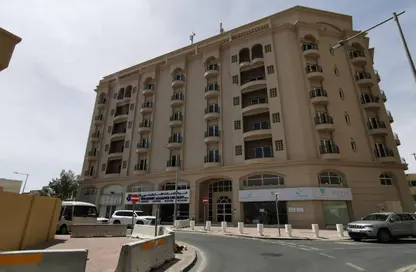 Apartment - 2 Bedrooms - 2 Bathrooms for rent in Al Sadd - Al Sadd - Doha