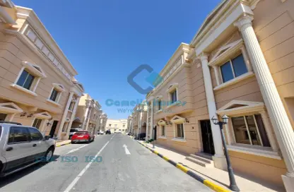 Villa - 5 Bedrooms - 4 Bathrooms for rent in Al Hanaa Street - Al Gharrafa - Doha