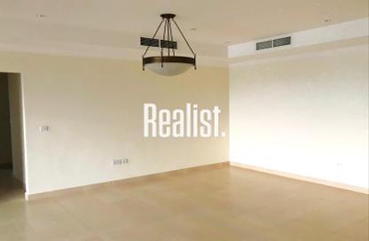 Apartment - 3 Bedrooms - 4 Bathrooms for rent in Porto Arabia - The Pearl Island - Doha