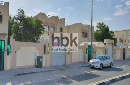 Villa - 3 Bedrooms - 4 Bathrooms for rent in Al Maamoura - Al Maamoura - Doha