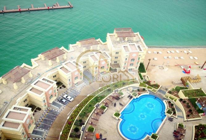 Apartment - 2 Bedrooms - 3 Bathrooms for sale in Viva East - Viva Bahriyah - The Pearl Island - Doha