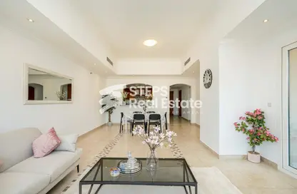 Apartment - 2 Bedrooms - 3 Bathrooms for sale in West Porto Drive - Porto Arabia - The Pearl Island - Doha