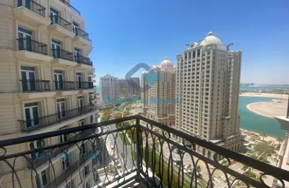 Apartment - 2 Bedrooms - 2 Bathrooms for rent in Floresta Gardens - The Pearl Island - Doha