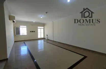 Apartment - 2 Bedrooms - 2 Bathrooms for rent in Al Zubair Bakkar Street - Al Sadd - Doha